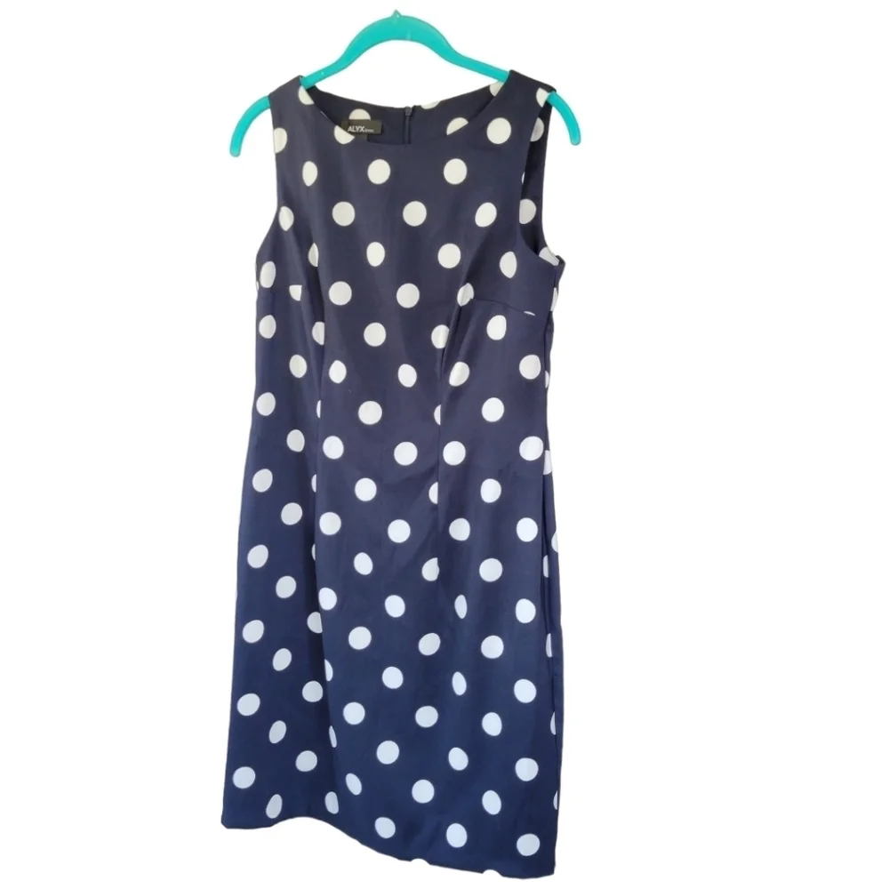 Alyx woman polka